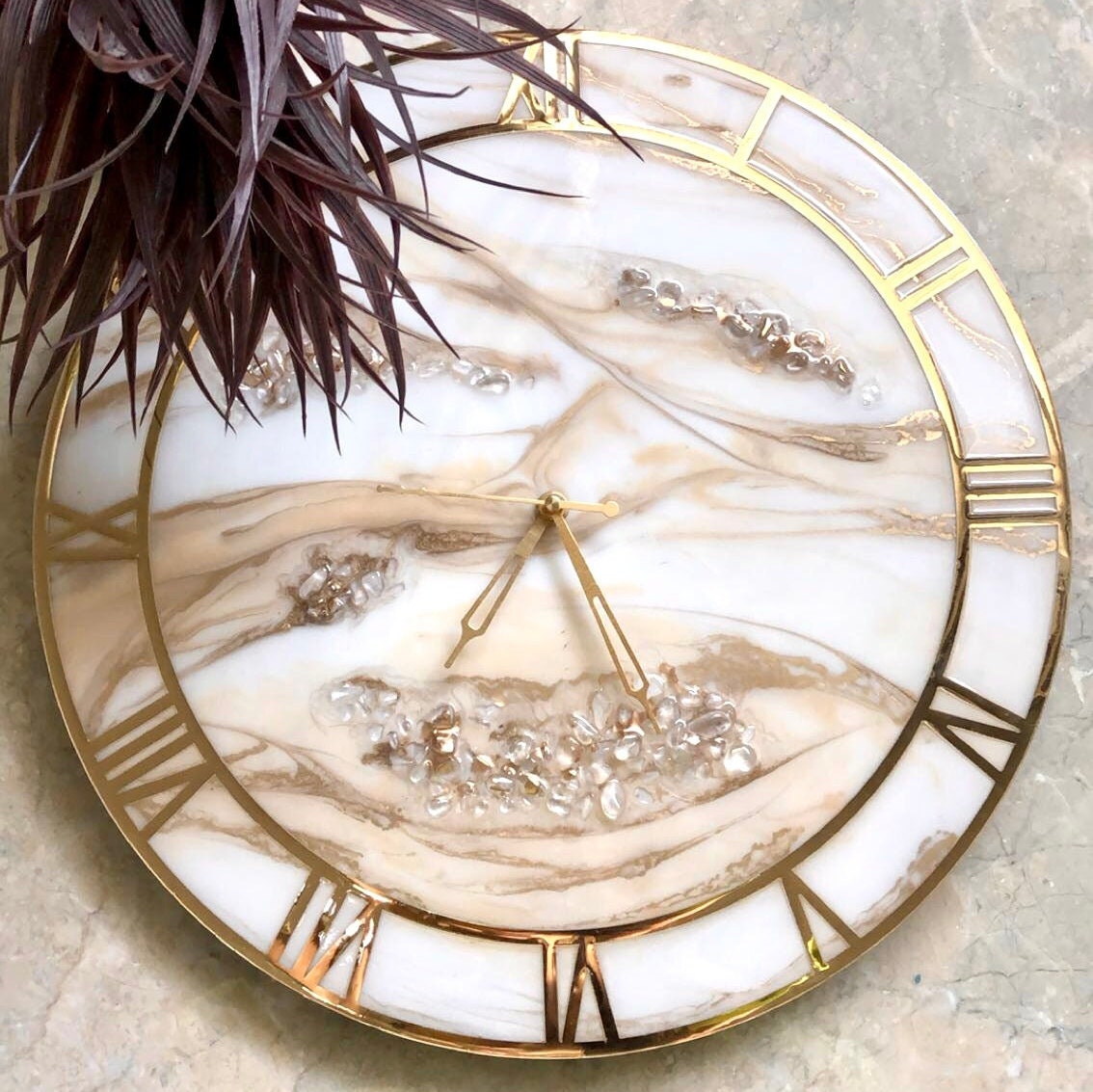 White and Gold Geode Abstract Epoxy Resin Wall Clock For Home Decor